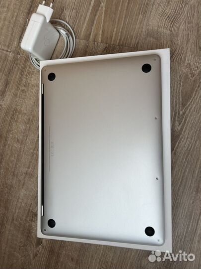 Macbook Pro 13 2017 256GB