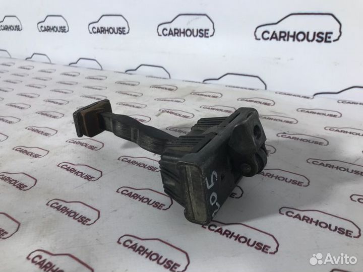 Ограничитель двери передний правый Land Rover