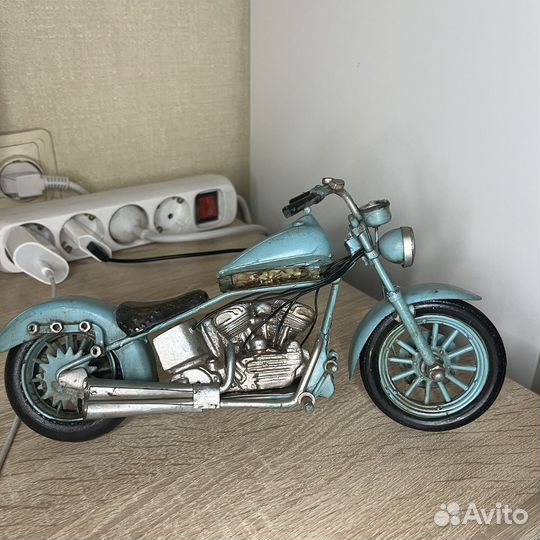 Антикварная винтажная модель мотоцикла рр