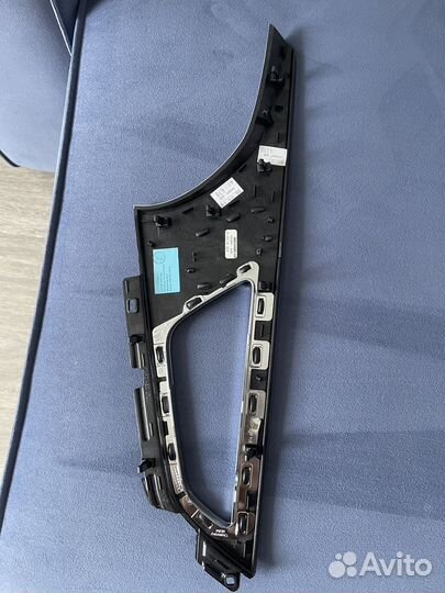 Декоративная накладка двери audi Q7 4M