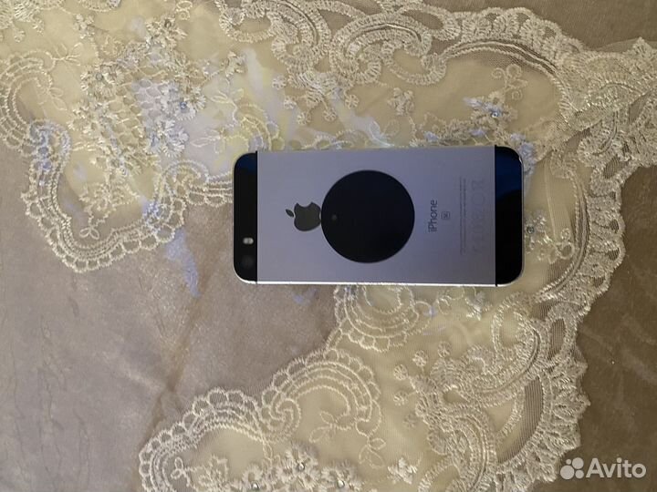 Мобильные телефоны