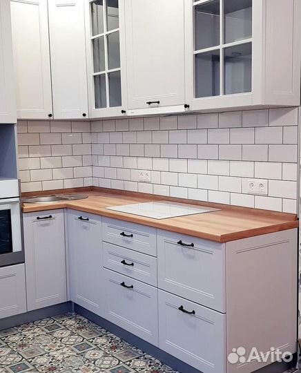 Кухонный гарнитур на заказ. Долговечные материалы