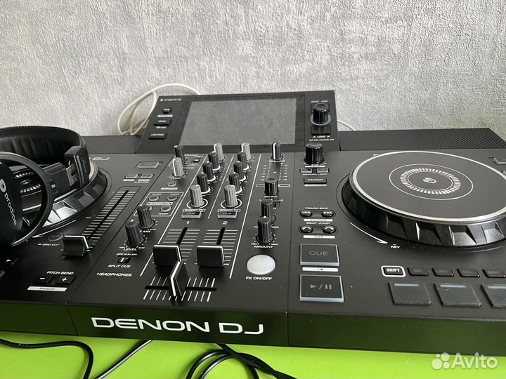 Dj контролер Denon Dj sc live 2