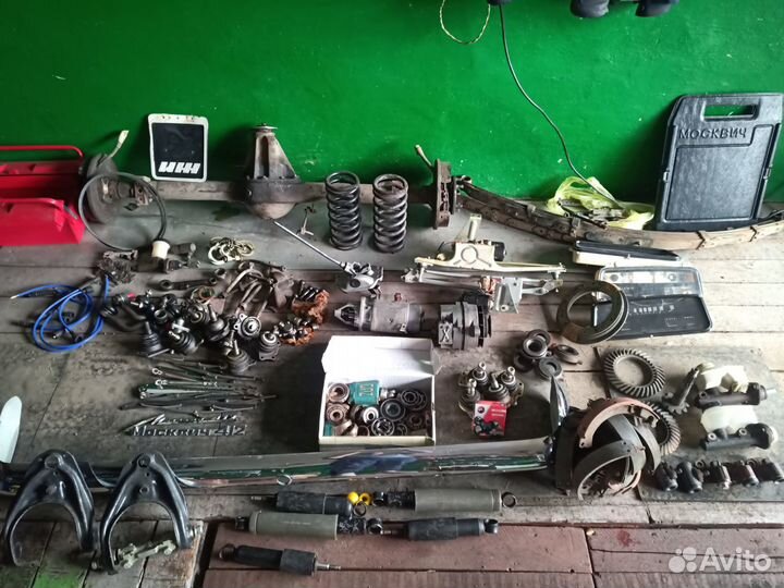 Запчасти на москвич 412 и 2140