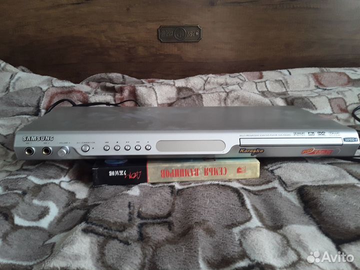 DVD проигрыватель + функция караоке торг уместен