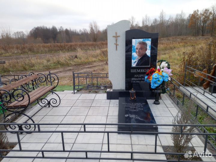 Гранитные памятники оптом и в розницу