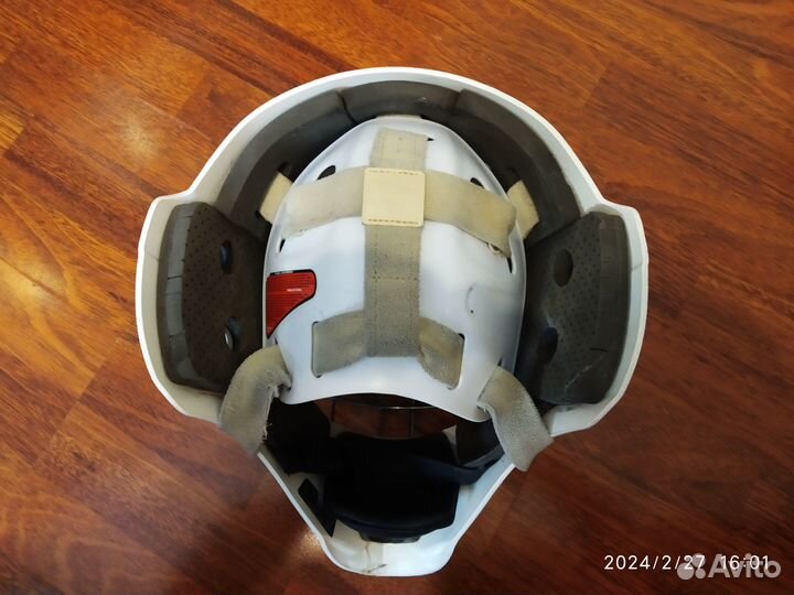 Вратарский шлем Bauer 940x