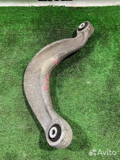 Рычаг задний левый Audi A4 B8 CDN 2010