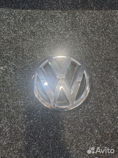 Эмблема Volkswagen Tiguan