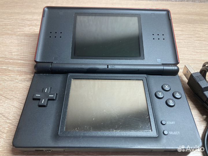 Nintendo DS Lite