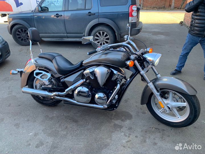 Honda VT1300cra