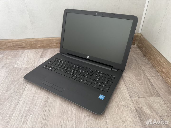 HP LapTop 15 (SSD)