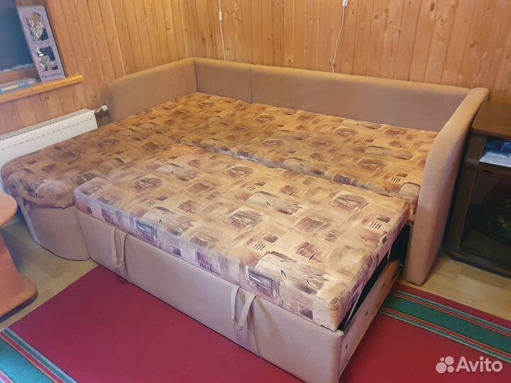 Большой угловой диван раскладной бу