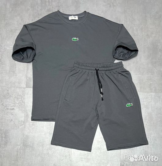 Костюм шорты и футболка lacoste