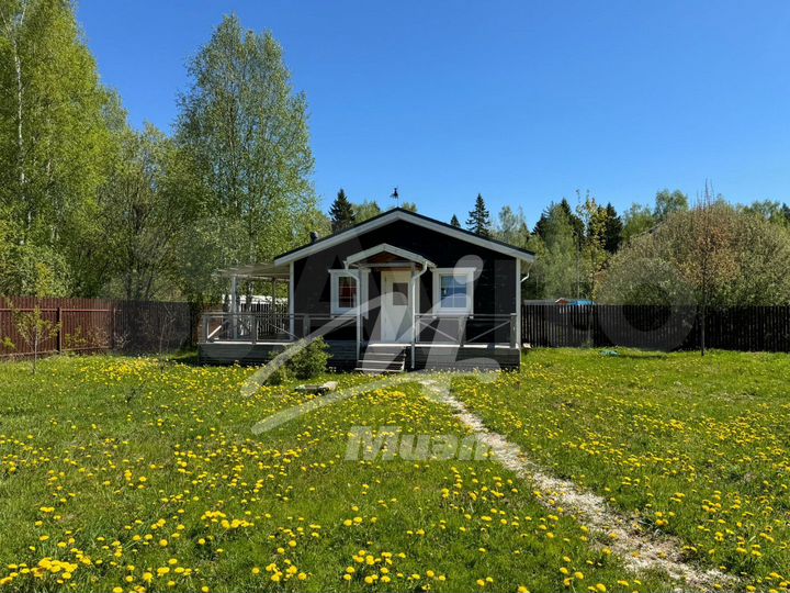 Дом 63 м² на участке 7 сот.