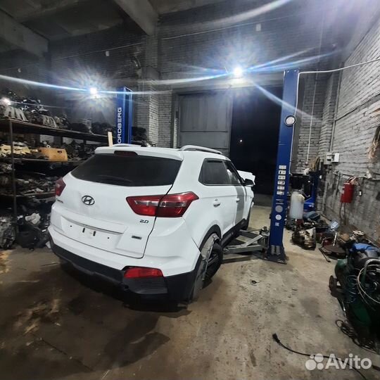 В разборе Хендай Крета двигатель 2.0 G4NA АКПП 4WD