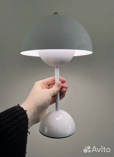 Лампа настольная светодиодная беспроводная ночник