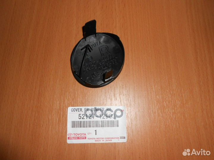 Заглушка бампера R toyota 52127-12903 toyota 52