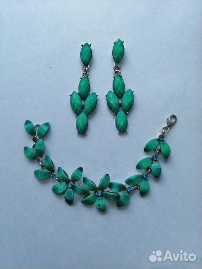 Бижутерия, серьги, браслеты, комплекты