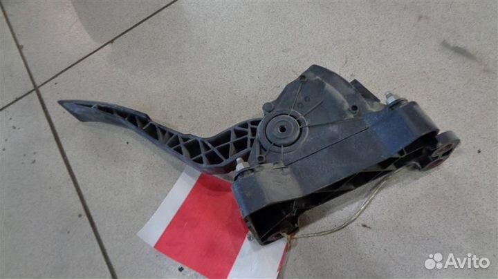 Педаль газа Nissan Navara D40 2004-2015