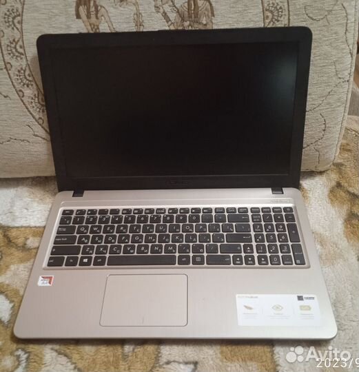 Ноутбук asus