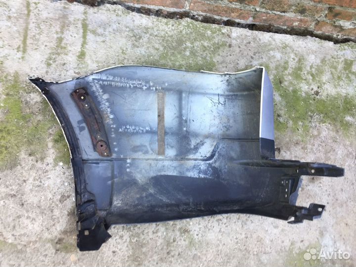 Митсубиши Паджеро 4 накладка бампера задняя правая