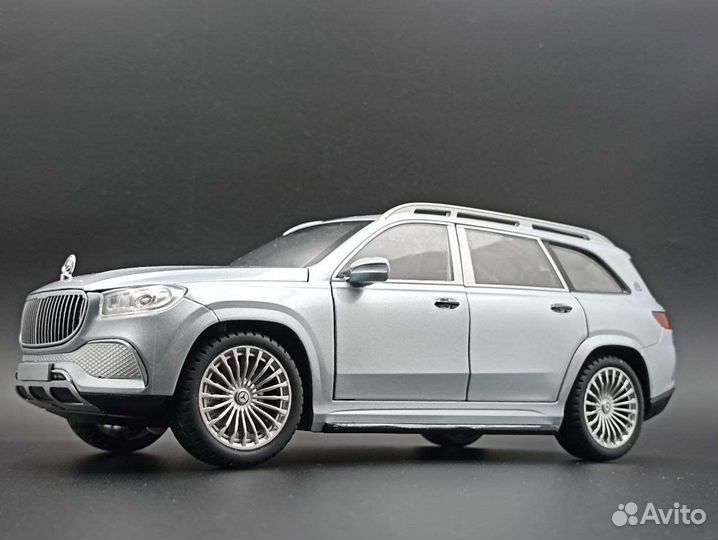 Коллекционные мет машини Mercedes-Maybach GLS 600