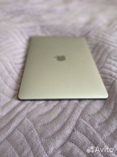 Apple Macbook Pro 13
