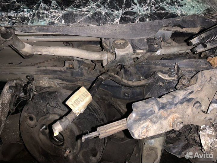 Трапеция дворников Volkswagen Touran 2010