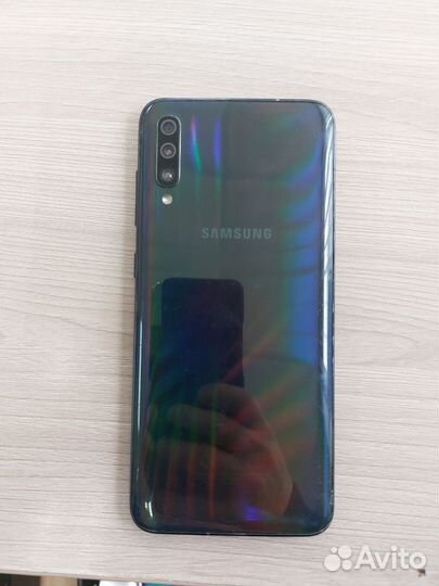 Samsung Galaxy A70, 6/128 ГБ