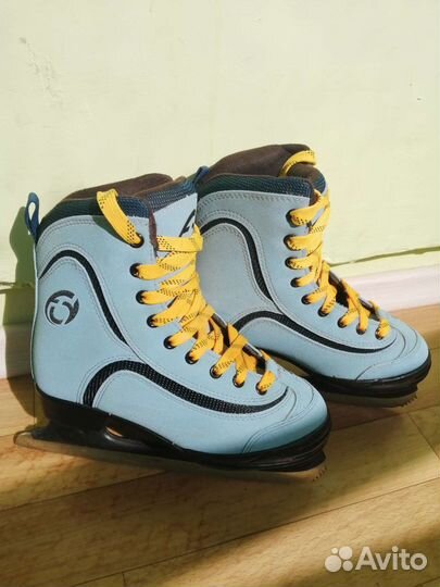 Коньки фигурные