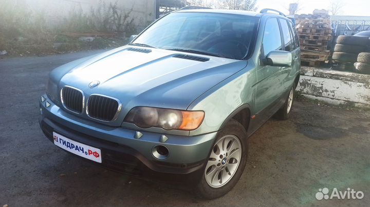 Уплотнитель стекла двери переднего левого BMW X5 (E53) 51328402555. Внутренний