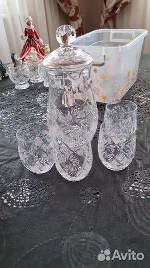 Набор стаканов и графин