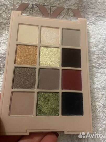 Vivienne sabo тени