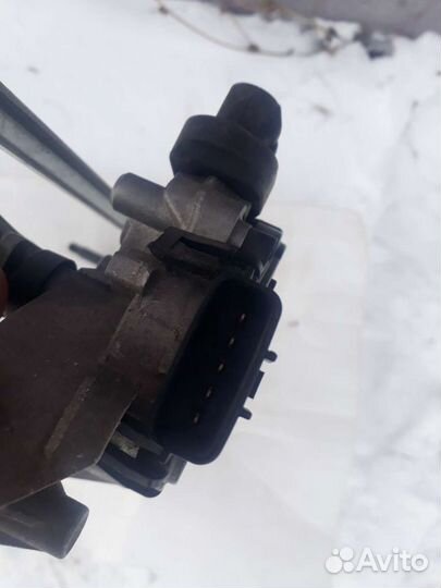 Трапеция дворников рено логан 2