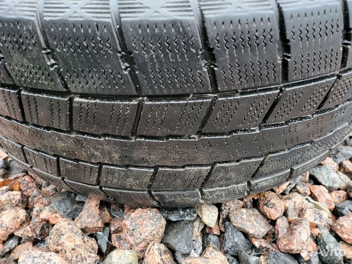 Колеса диски + шины R18 Genesis G80