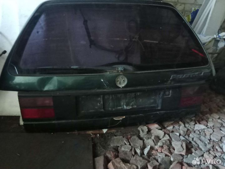 Крышка багажника в сборе на Фольксваген Пассат Б3