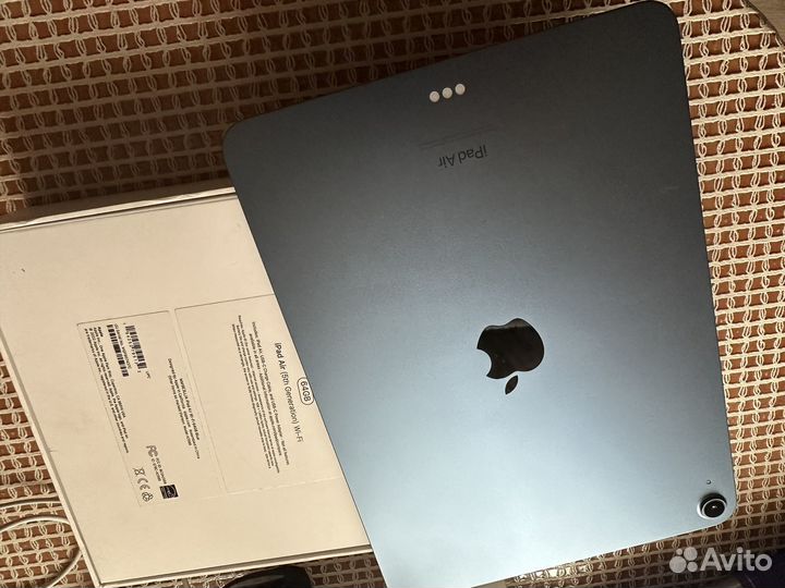 iPad Air (5th Generation) Wi-Fi