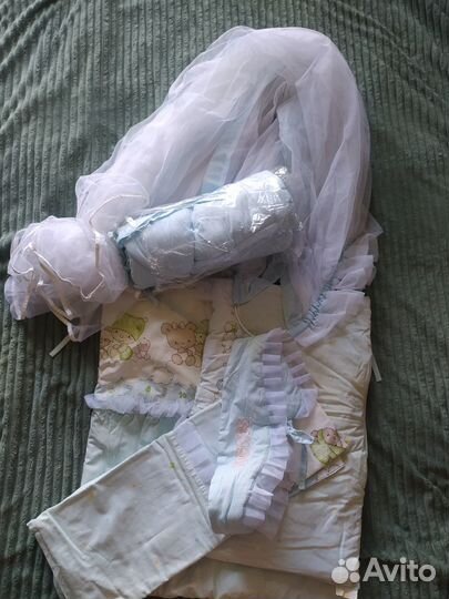 Комплект в детскую кроватку