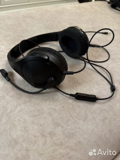 Игровые наушники с микрофоном HyperX