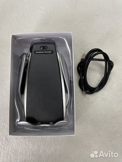 Держатель для телефона в машину