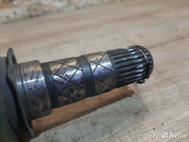 Привод (полуось ) задний Subaru Baja B12