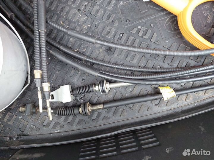 Трос привода сцепления