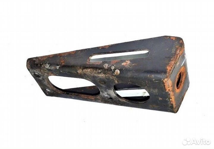 Кронштейн амортизатора на ман тгл 85437405005 б.у