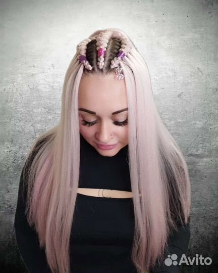 Модель на косы, разные виды кос