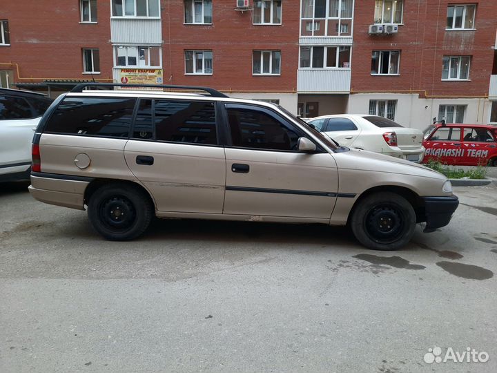 Opel Astra 1.4 МТ, 1997, 368 000 км