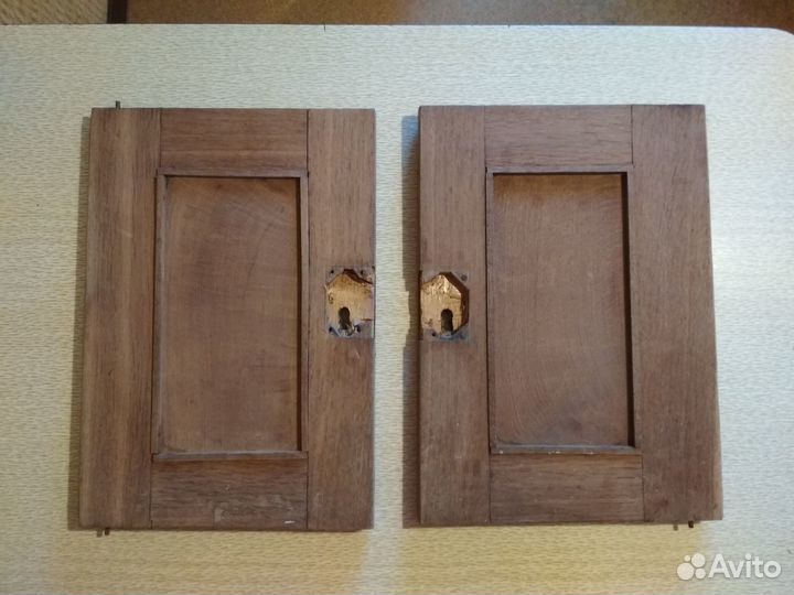 Дверцы от старинного немецкого буфета