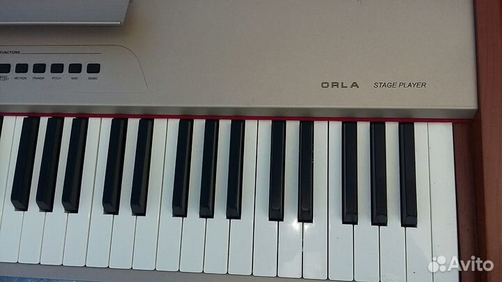 Уроки игры на гитаре, фортепиано и синтезаторе