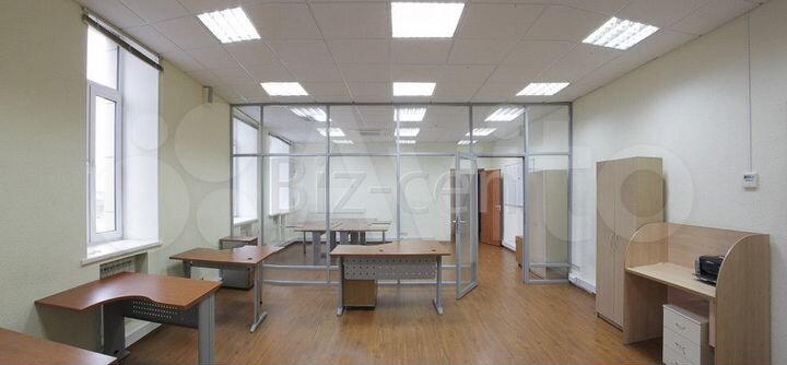 Недалеко от метро офис 155 кв.м в аренду