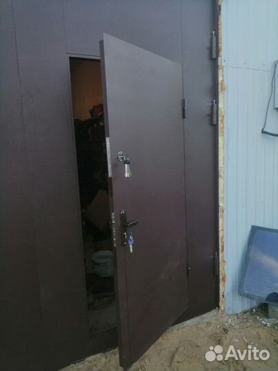 Ворота гаражные / Металлические ворота для гаража